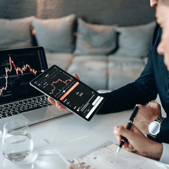Fondsdam Krypto-Investment-Experten-Team